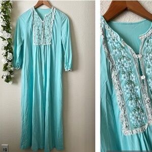 Vintage Nightgown Vintage Nightgown